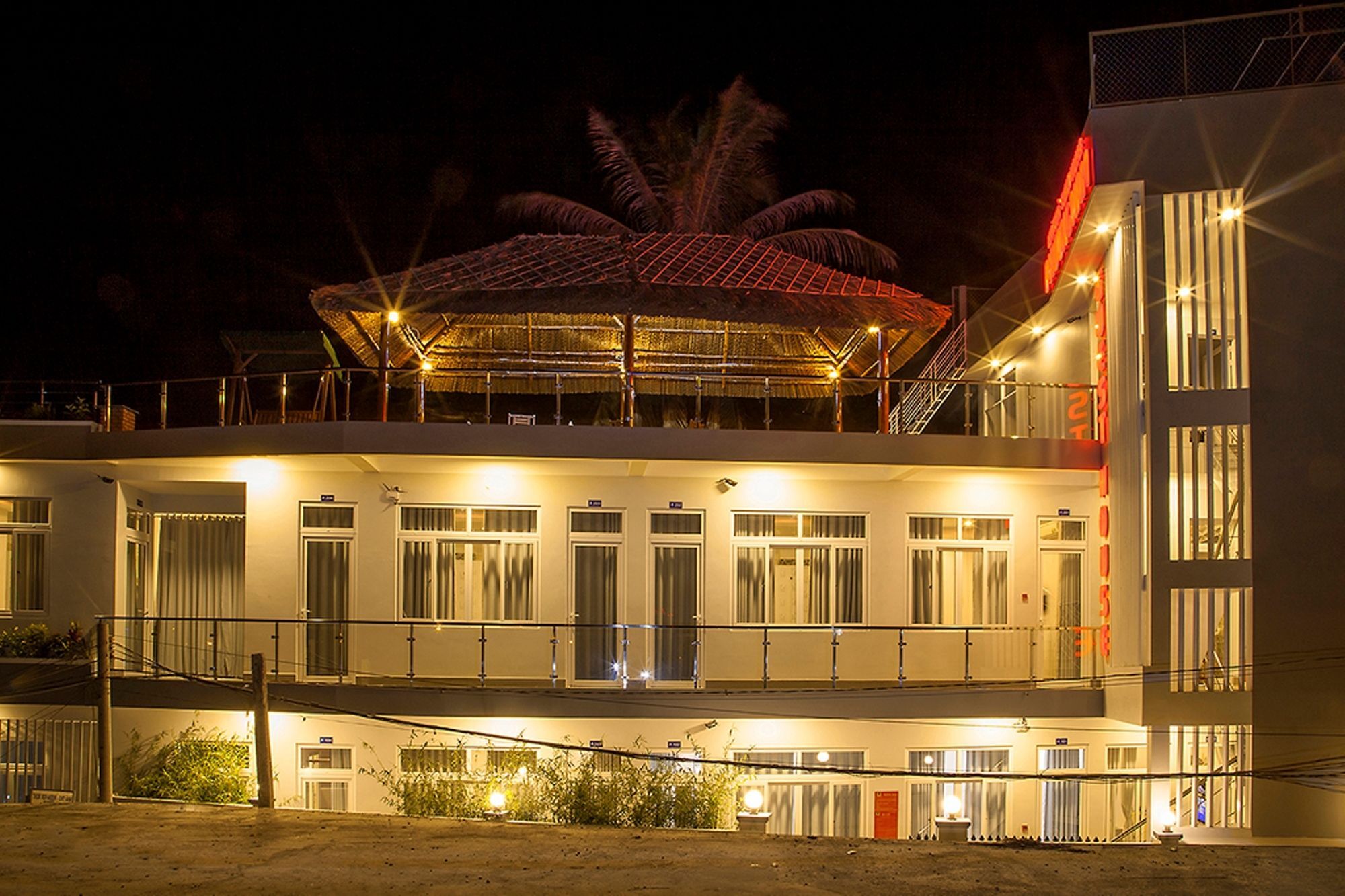 Phuong Nam Guest House Mui Ne Exterior photo